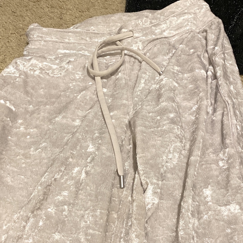 Brand new CUTE LuLu lemon velour thick leggings.